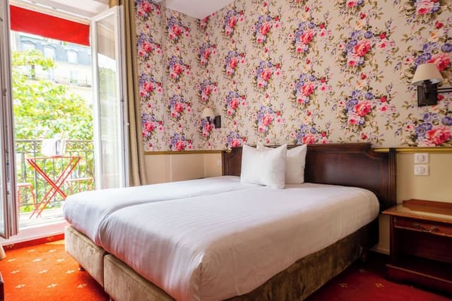Twin Room, City View (View)