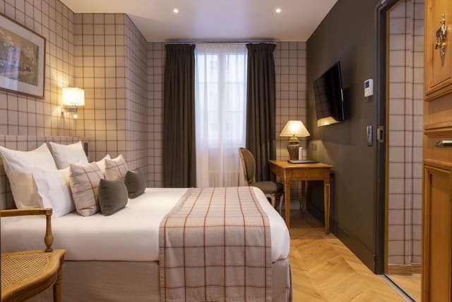 Classic Double Room