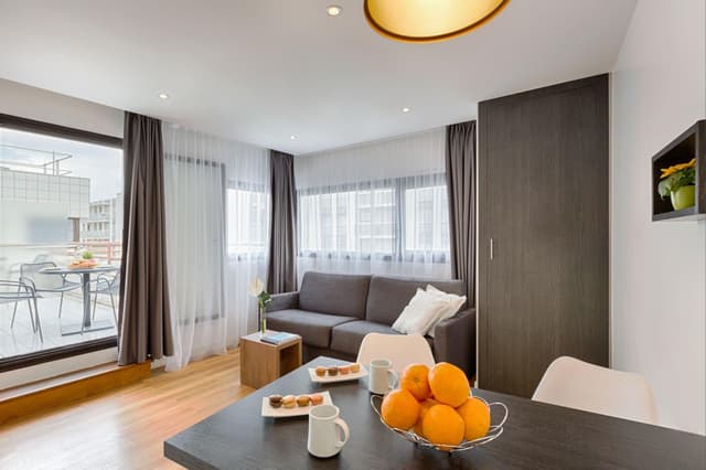 1-Bedroom Apartment