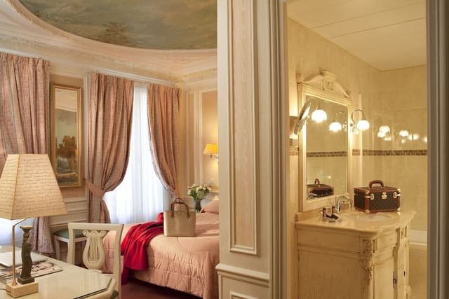 Privilege Room
