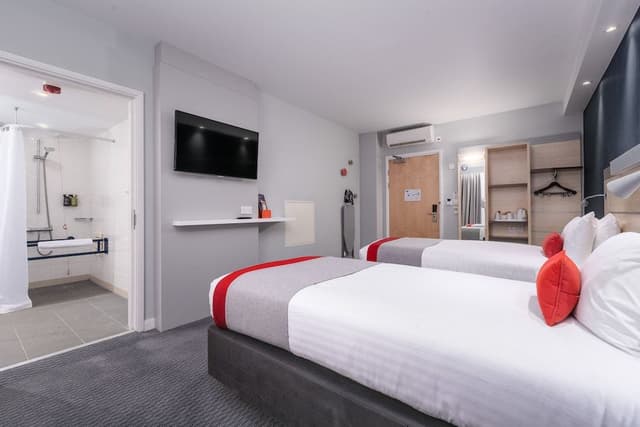 Standard Room, 2 Twin Beds, Accessible (Wheelchair)