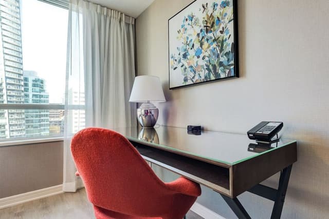 Standard 2-Bedroom Suite (1 King + 2 Twins)