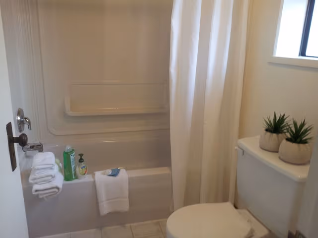 Queen Room with Garden View
