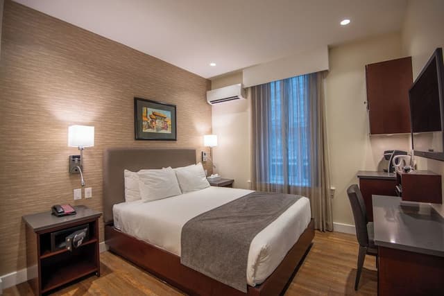 Queen Room - Newly Renovated