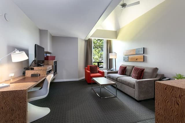 Loft, 1 Bedroom, Balcony, City View
