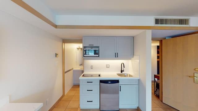 Signature 1 bedroom #411