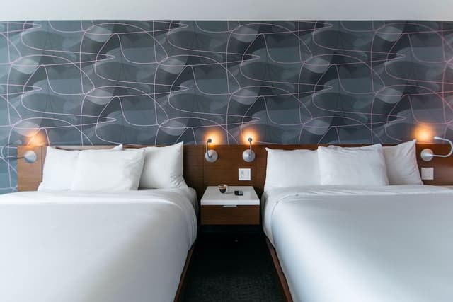 Room, 2 Queen Beds, River View (Upper Floor)
