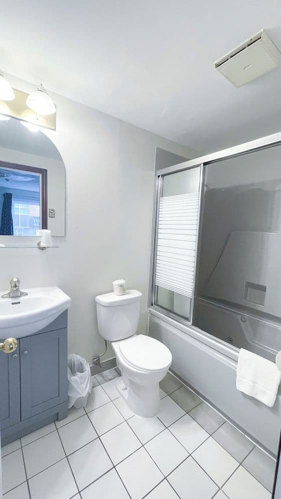 Deluxe Room, 1 King Bed