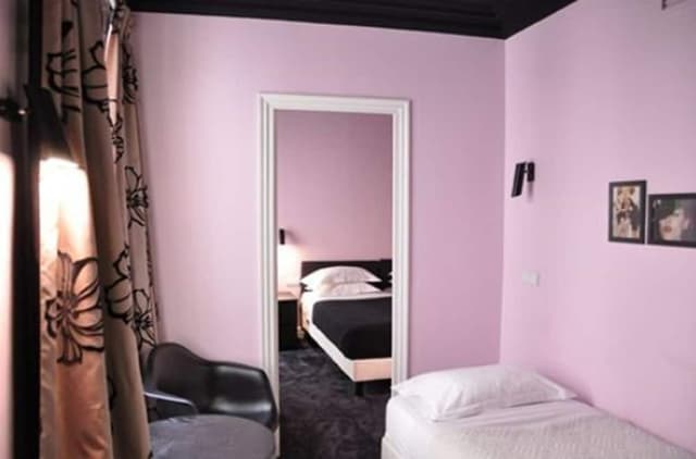 Junior Suite (with 1 Double Bed and 1 single)