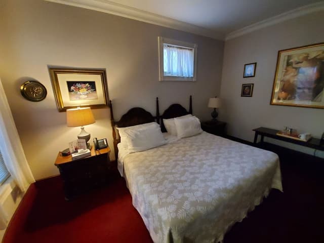 Deluxe Room, 1 King Bed