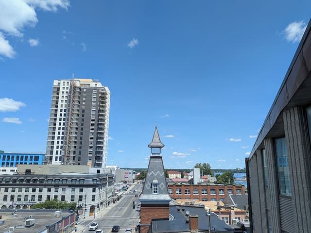 Standard Triple Room, City View