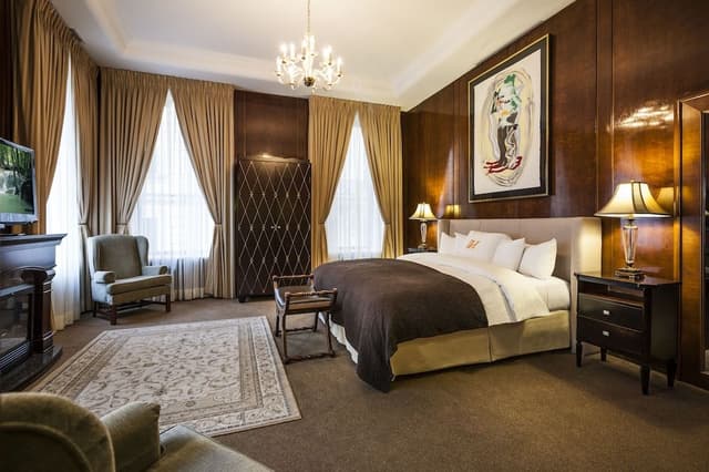 King Suite