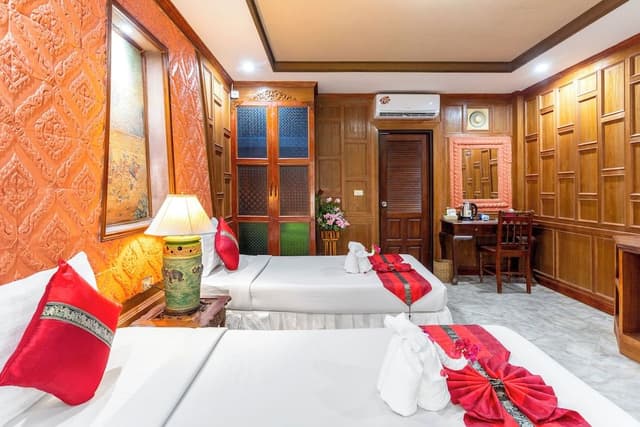 Villa Twin Room with Pool View