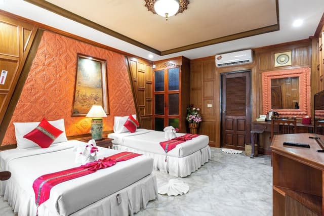 Villa Twin Room with Pool View