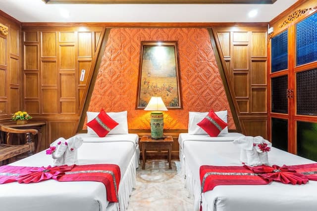 Villa Twin Room with Pool View