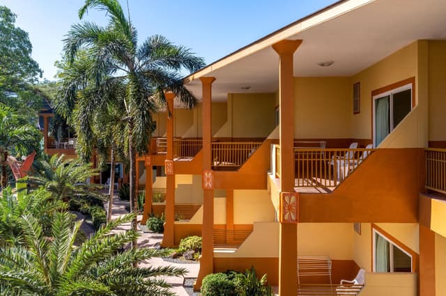 Superior Double Room with Pool View