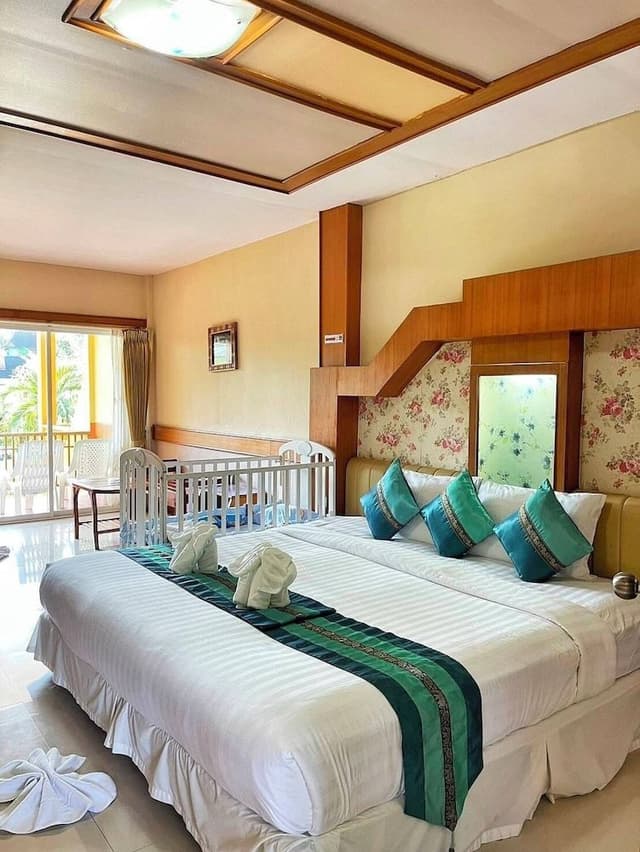 Superior Double Room with Pool View