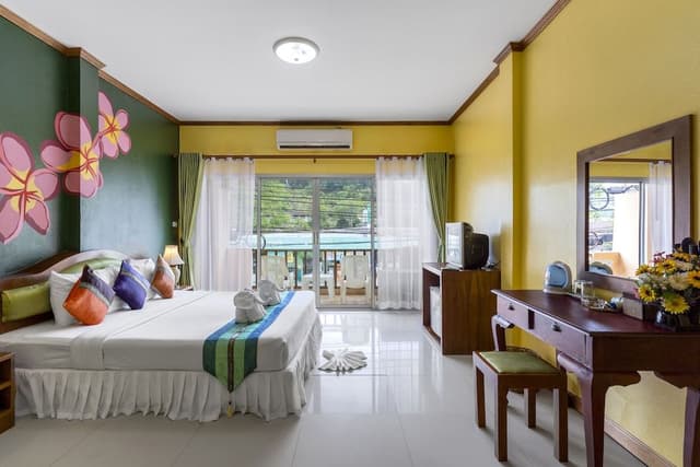 Standard Double Room with Street View