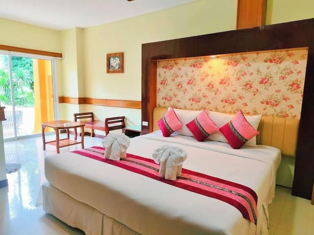 Superior Double Room with Pool View