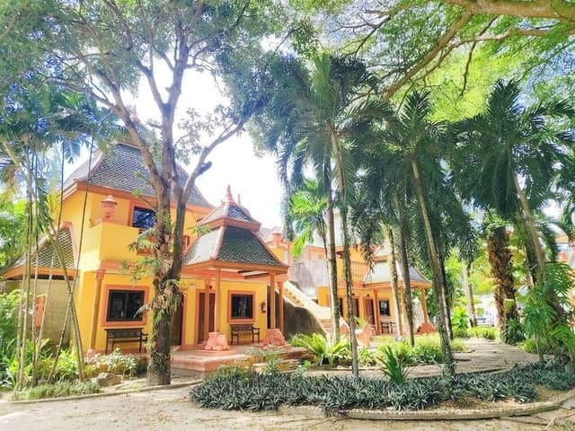 Villa Double Room with Garden View