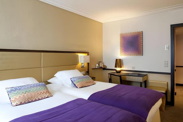 Deluxe Twin Room