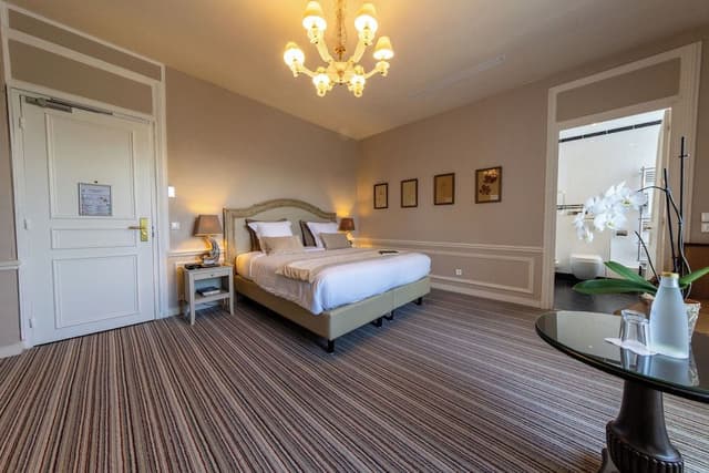 Privilege Room