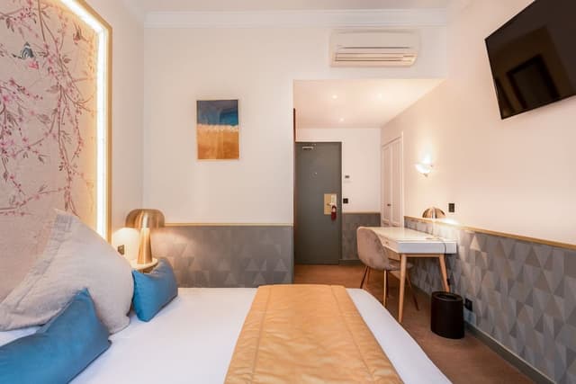 Classic Double Room