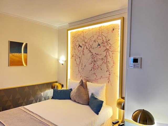Double Room (Access by stairs 6th floor)
