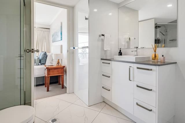 Room, 1 Bedroom (Ocean)