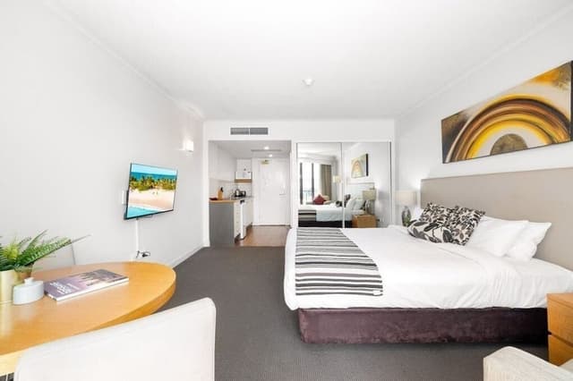 Studio Apartment