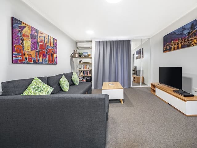Standard 1 Bedroom Apartment