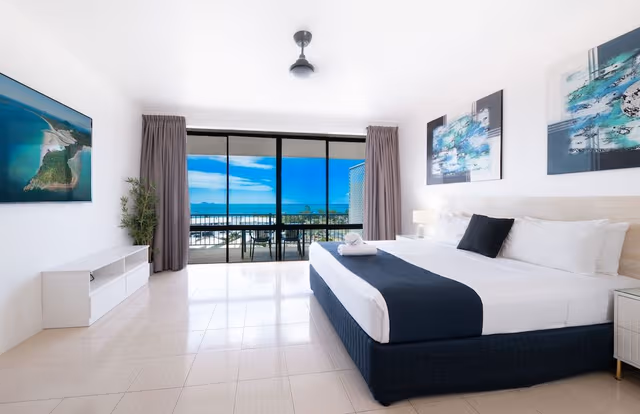 Superior Studio, Ocean View