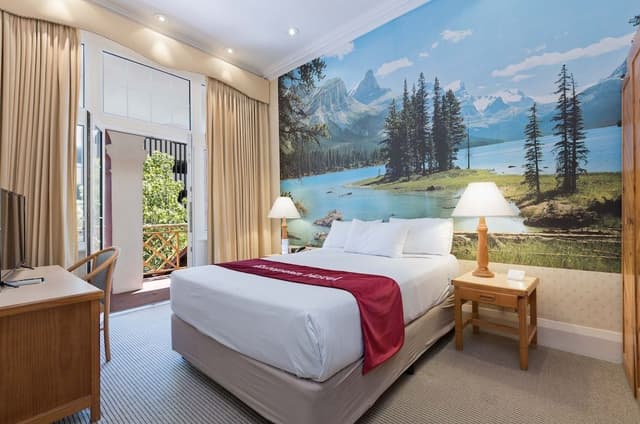 Superior Queen Room with Balcony