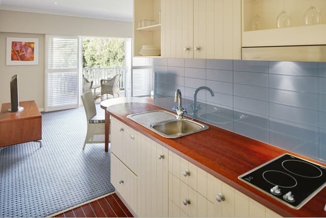 One Bedroom Apartment