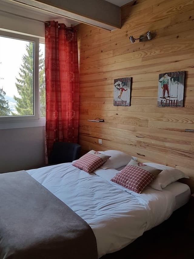 Family Quadruple Room, 2 Bedrooms, Mountain View