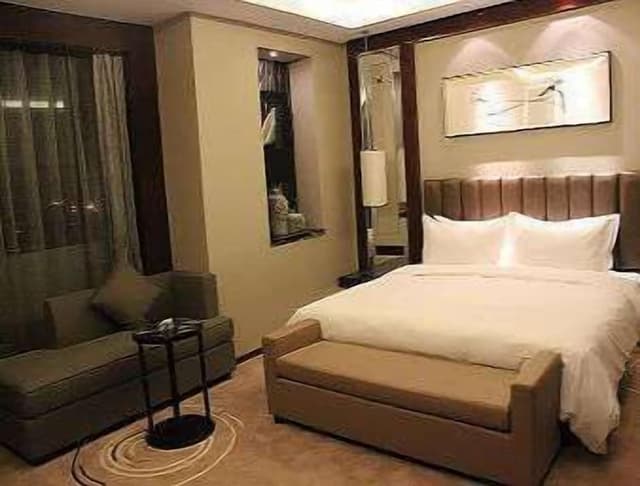 Room, 1 King Bed, Non Smoking, City View