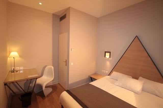 Double room, Courtyard