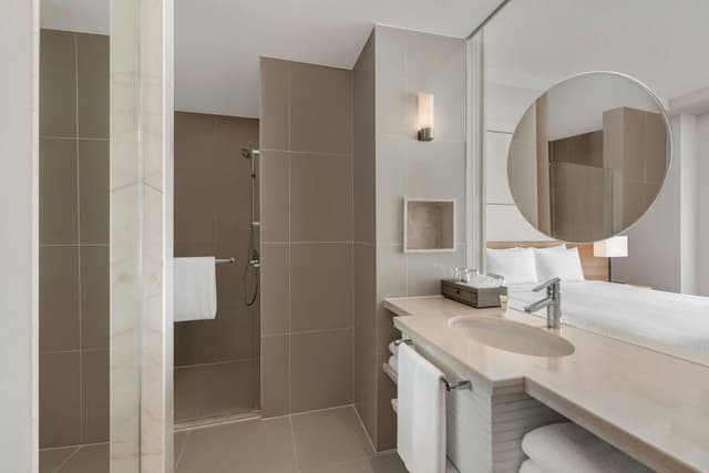 Larger Guest room, 2 Double, Corner room