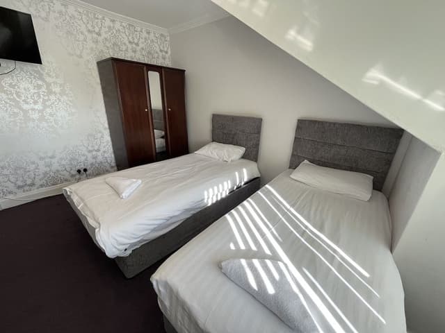 Family Room (4 beds)