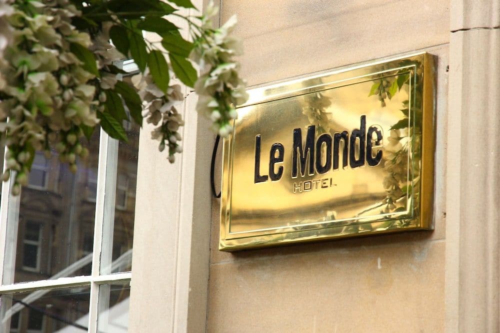 Le Monde Hotel