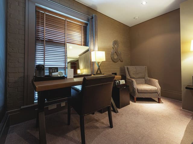 Executive Room, 1 King Bed