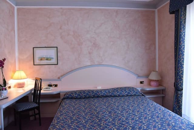 Quadruple Room, Connecting Rooms