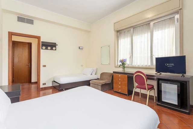 Double Room, Connecting Rooms