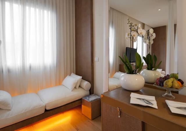 Deluxe Double Room, River View