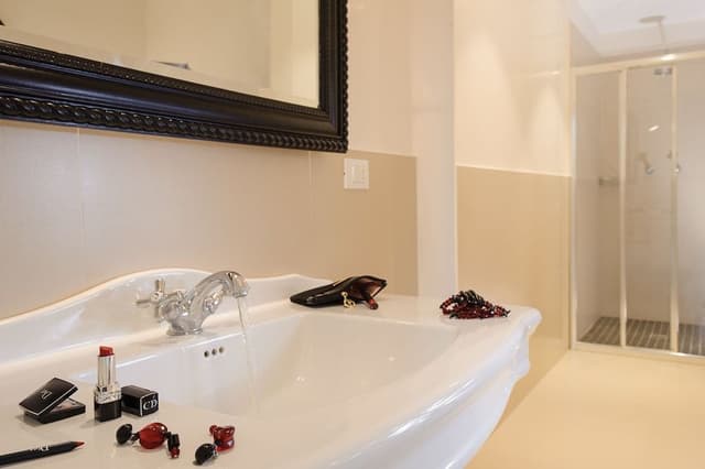 Suite, River View