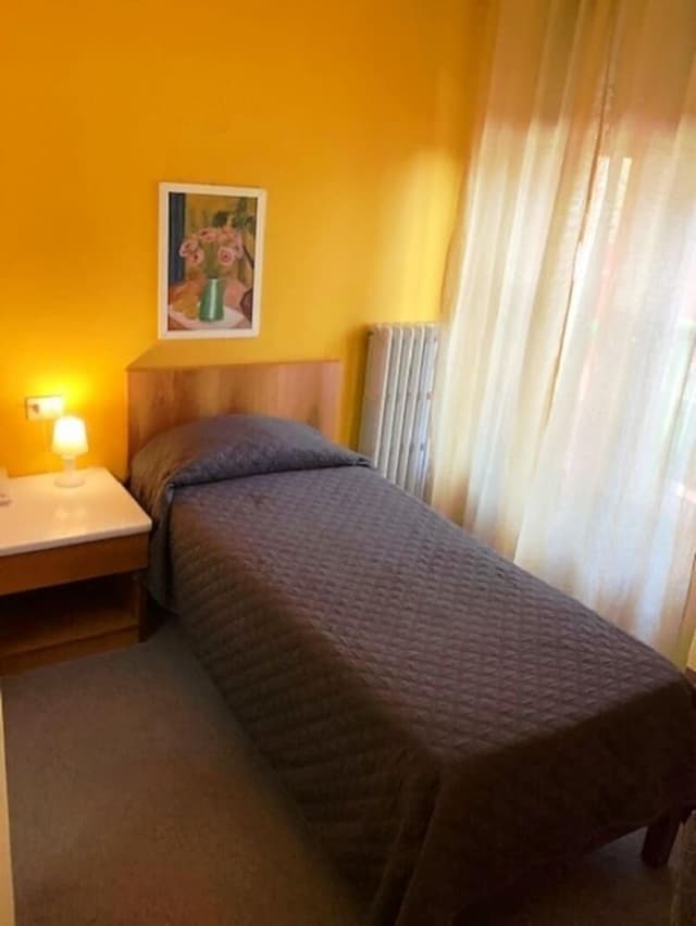 Basic Single Room