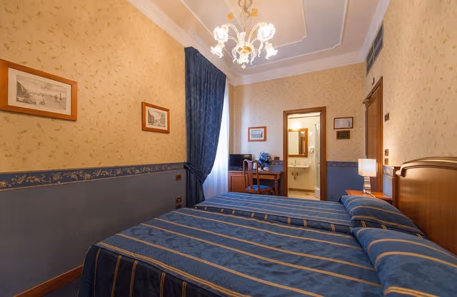 Standard Double Room, 2 Twin Beds