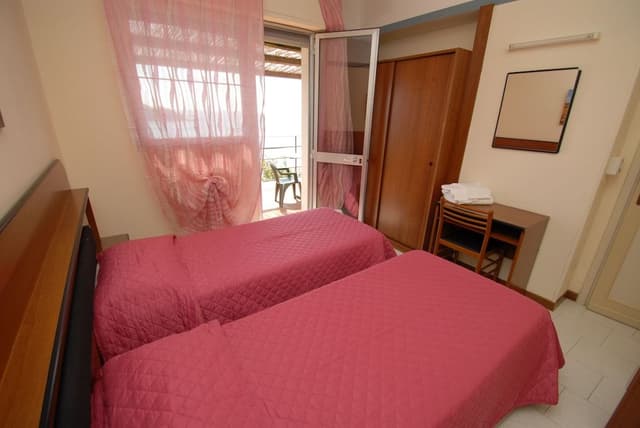 Quadruple Room, 2 adjoining bedrooms, Terrace, Sea View