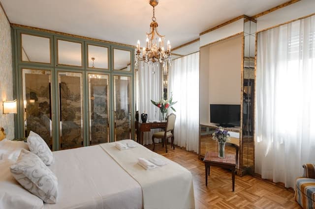 Double Room, Hot Tub
