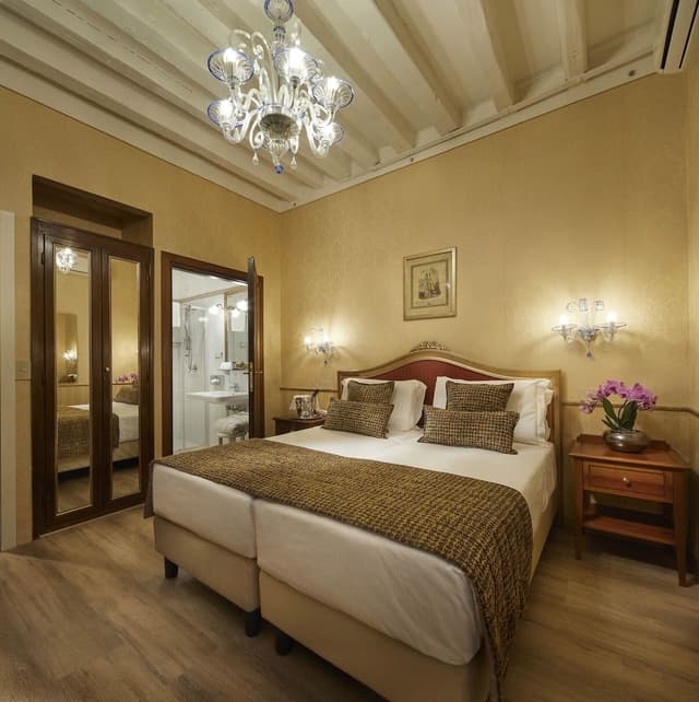 Classic Triple Room